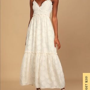 Lulus cream floral maxi dress size Small
